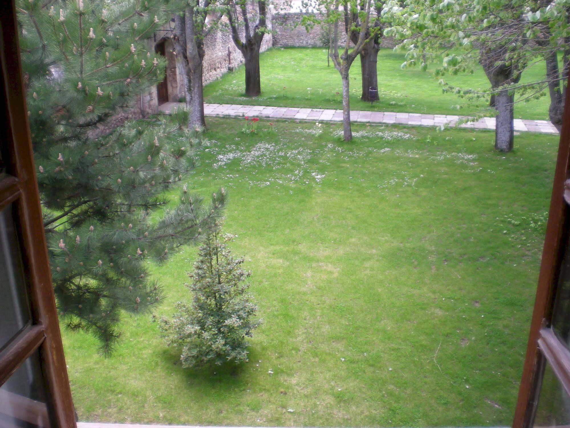 Hotel Puerta Romeros Burgo Εξωτερικό φωτογραφία